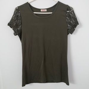Ardene Short Sleeve T-Shirt - Size small
